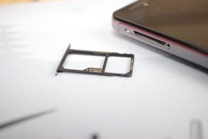 Honor 7 SIM-Karten-Slot