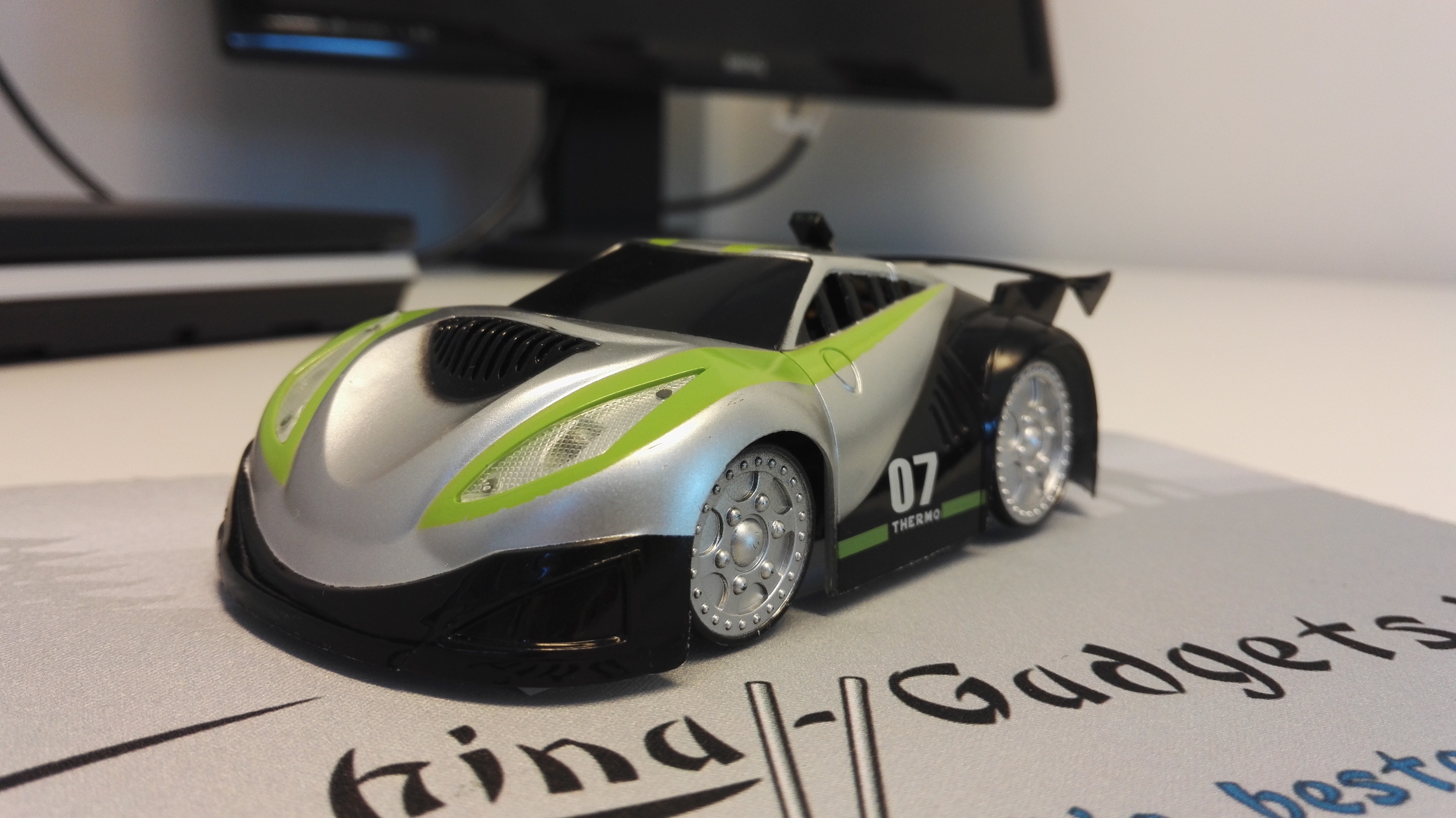 JJRC Unterdruck-Auto