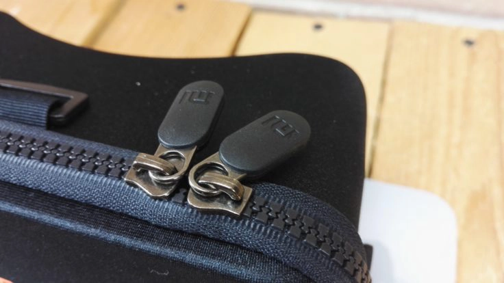 Reißverschluss der Xiaomi VR Brille
