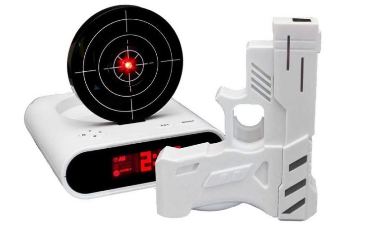 LED Digitaler Wecker mit Pistole und Zielscheibe für Kinder und Erwachsene 
