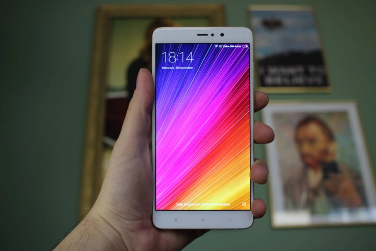 Xiaomi Mi 5S Plus Display mit leuchtenden Farben