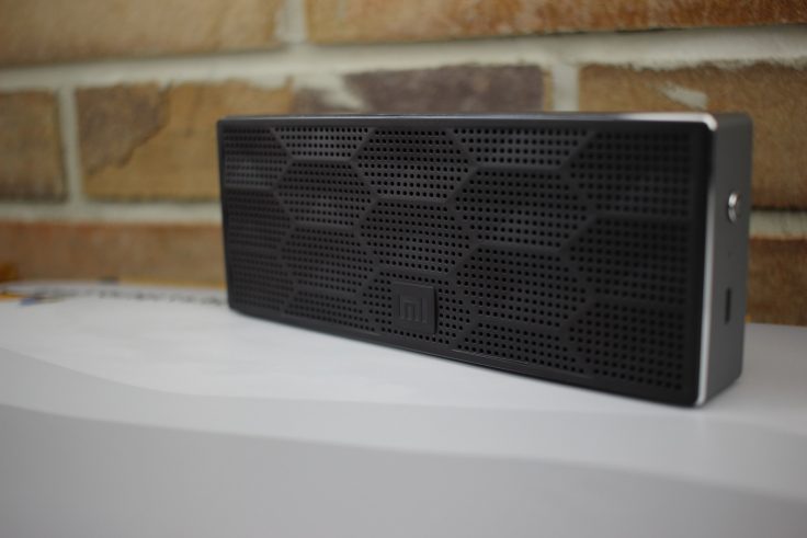 Wabenmuster der Xiaomi Soundbox