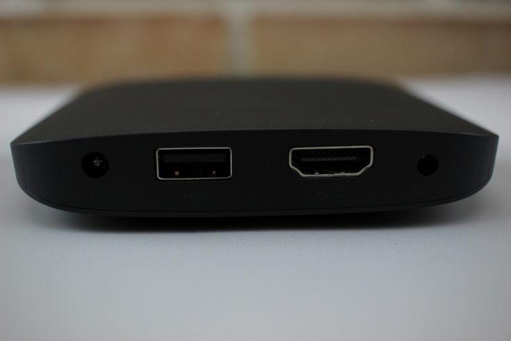 Xiaomi Mi TV Box Rückseite mit USB 2.0 Schnittstelle