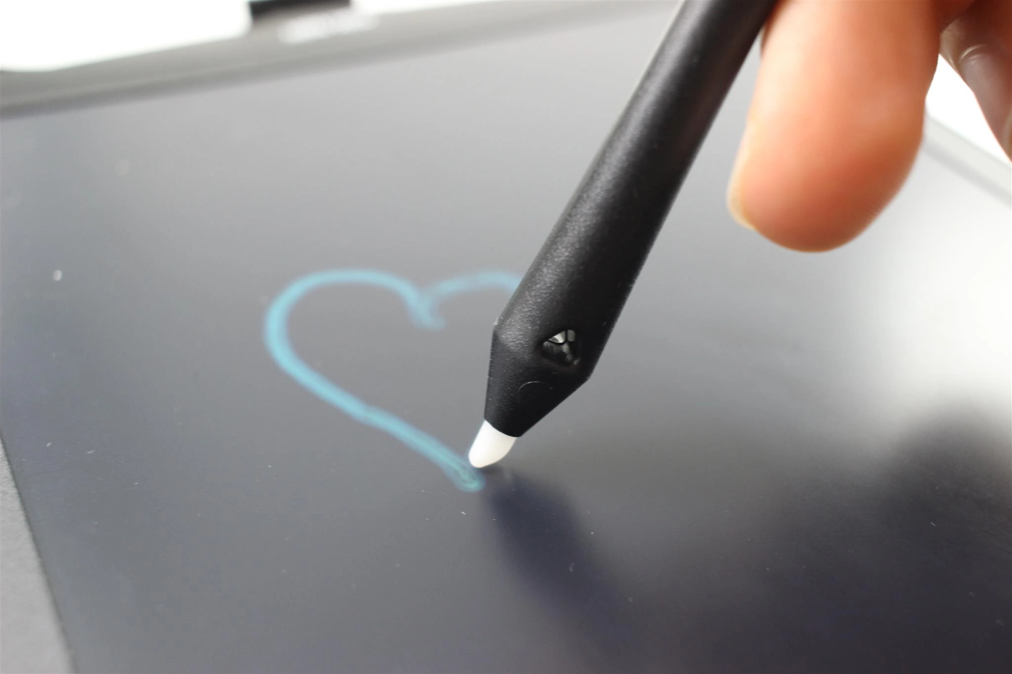 Newyes 8,5 Zoll Zeichentablet (3)