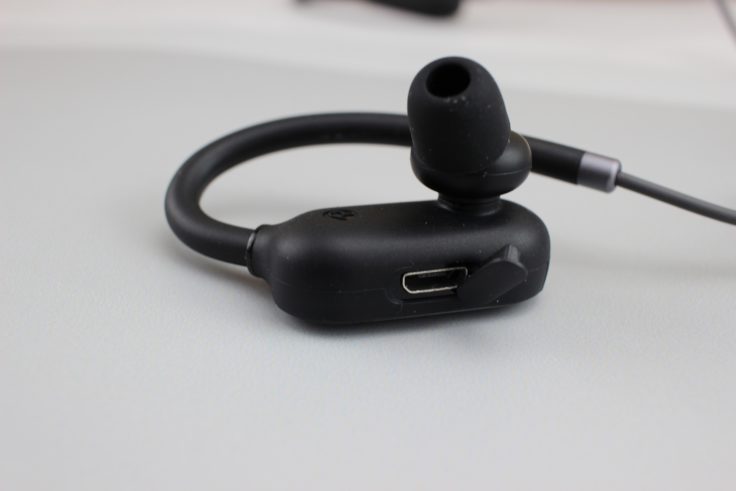 Xiaomi Mi Sports Headset Micro USB Port
