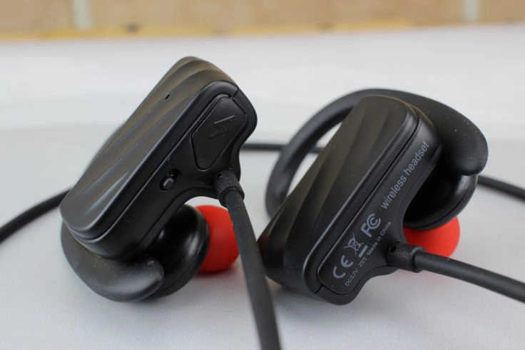 Cozypony CZ560 In-Ear Micro USB Anschluss