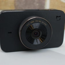 Xiaomi Mijia Dashcam in Frontansicht