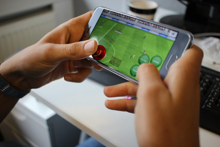 Smartphone Joysticks Fifa spielen
