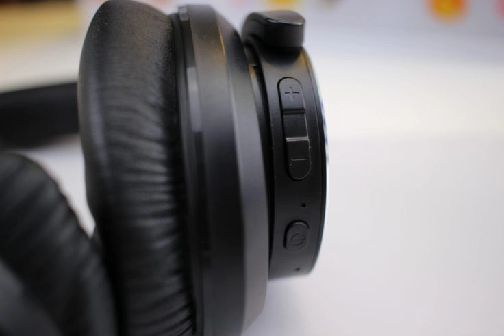TaoTronics TT BH21 Over Ear Knöpfe TaoTronics TT-BH21 Over-Ear Knöpfe