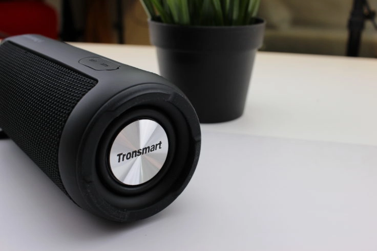 Tronsmart T6 Standfuß und Passivstrahler Tronsmart T6 Standfuß und Passivstrahler