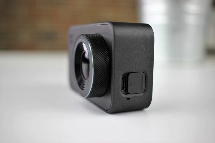 Xiaomi Mi Action Camera 4K Micro-USB-Slot