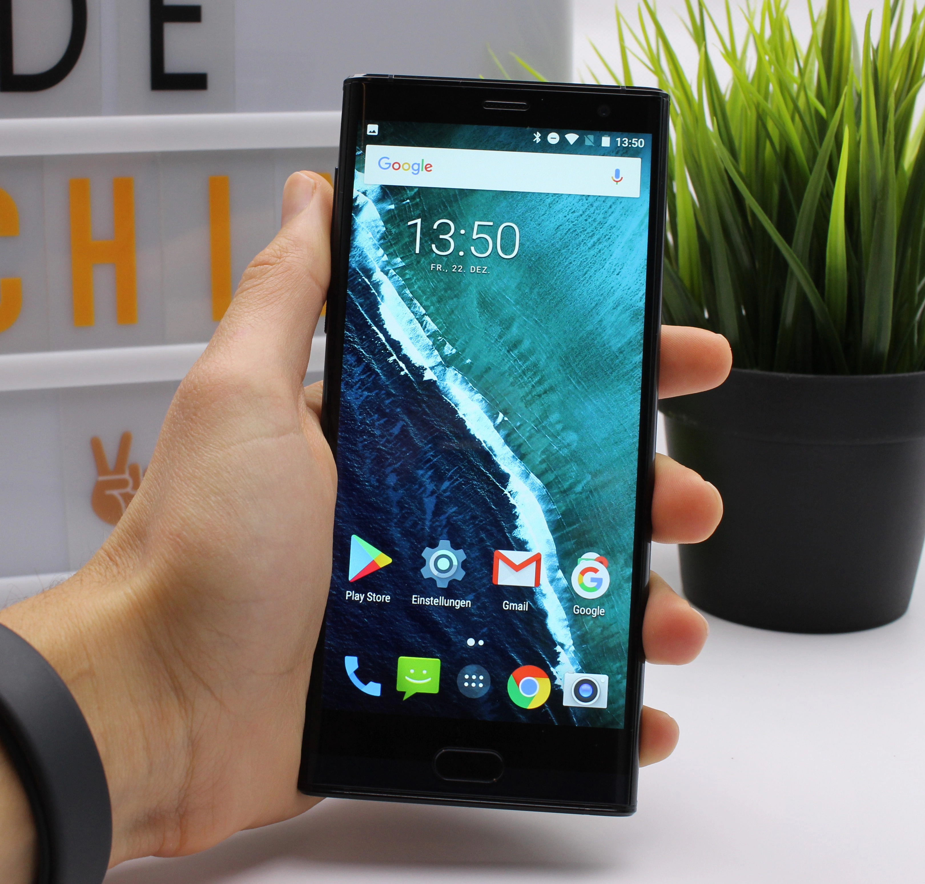 MAZE Comet Smartphone