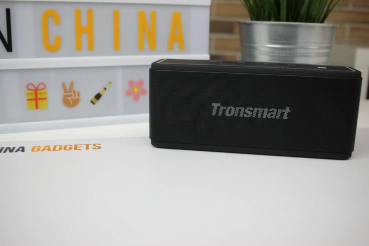 Tronsmart Mega Design