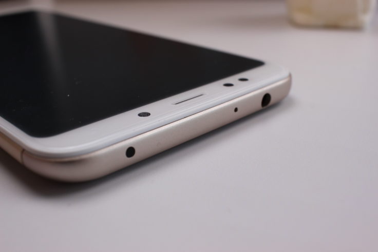 Xiaomi Redmi 5 Plus Smartphone AUX