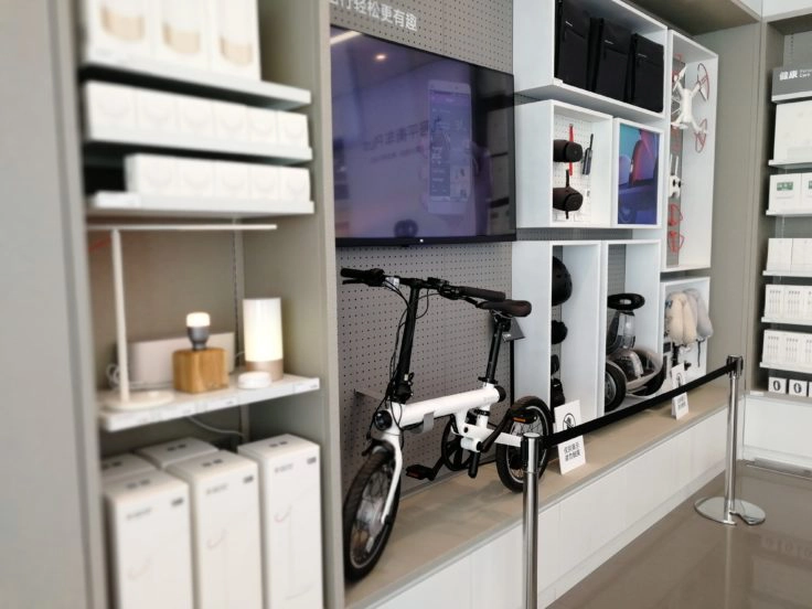 Xiaomi Flagship Store Shenzhen Verkaufsregal Elektrofahrrad