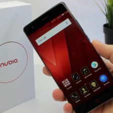 Nubia Z17 Lite Display