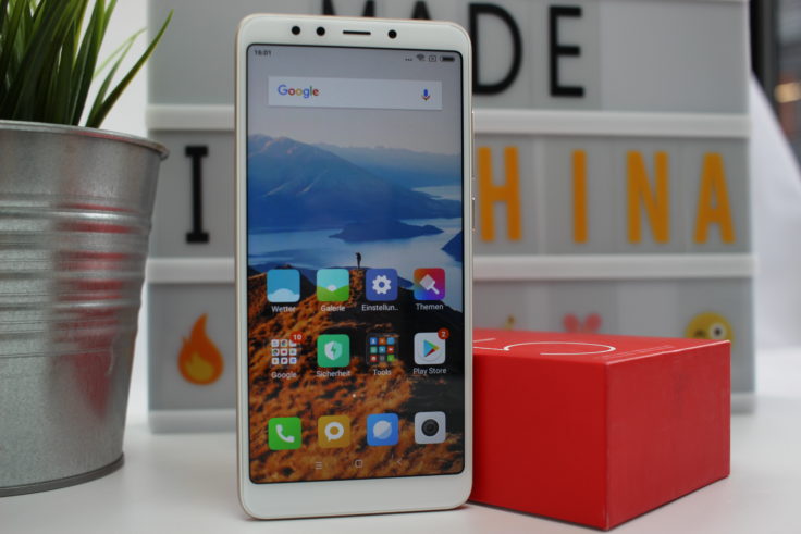 Xiaomi Redmi 5 Smartphone Display