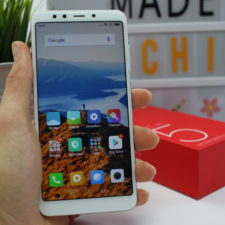 Xiaomi Redmi 5 Smartphone in Hand