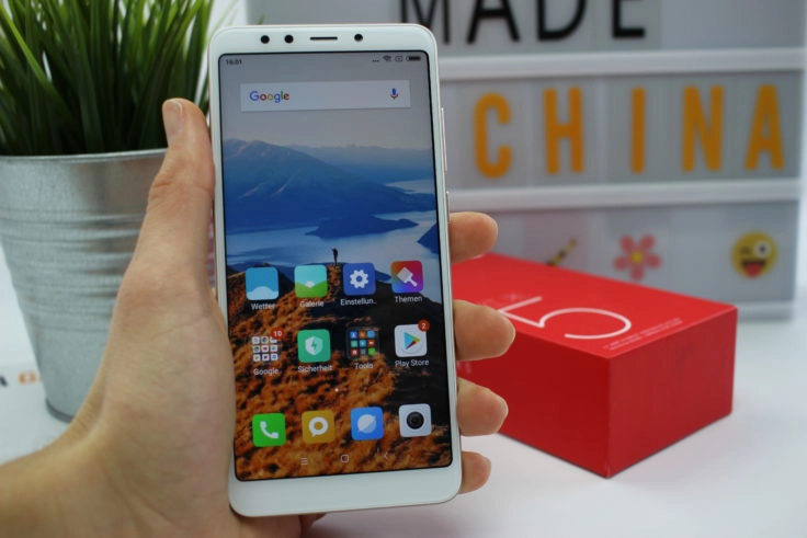 Xiaomi Redmi 5 Smartphone in Hand