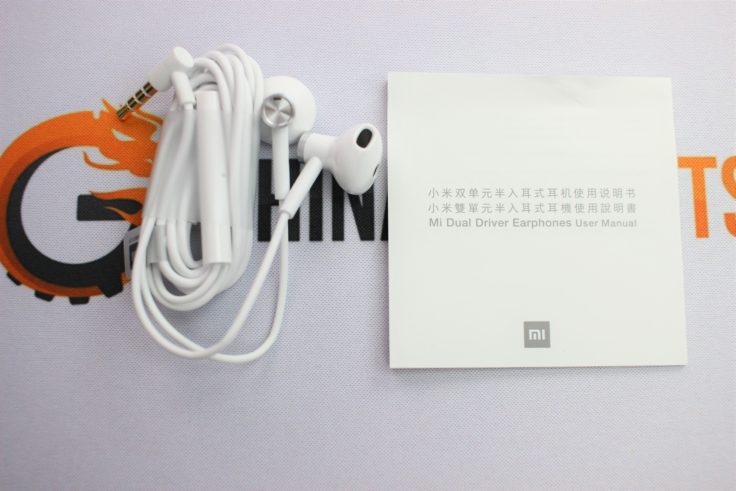 Xiaomi halb In-Ear Kopfhörer Lieferumfang