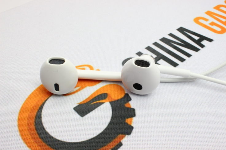 Xiaomi halb In-Ear vs Apple EarPod Hörer