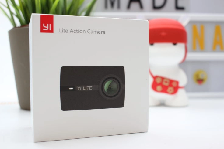 YI Lite Action Cam Box 