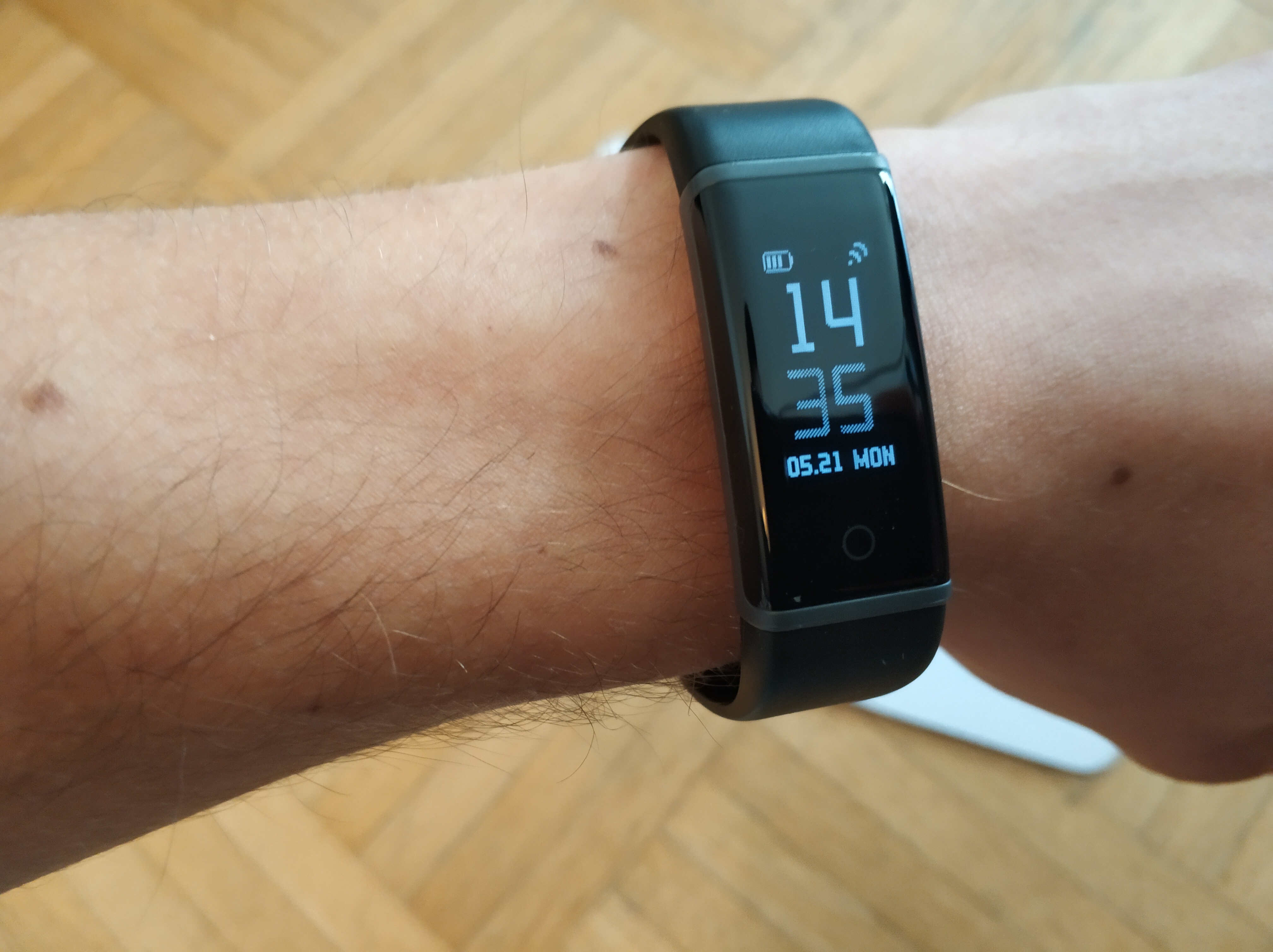 Lenovo hw03 on sale smart band