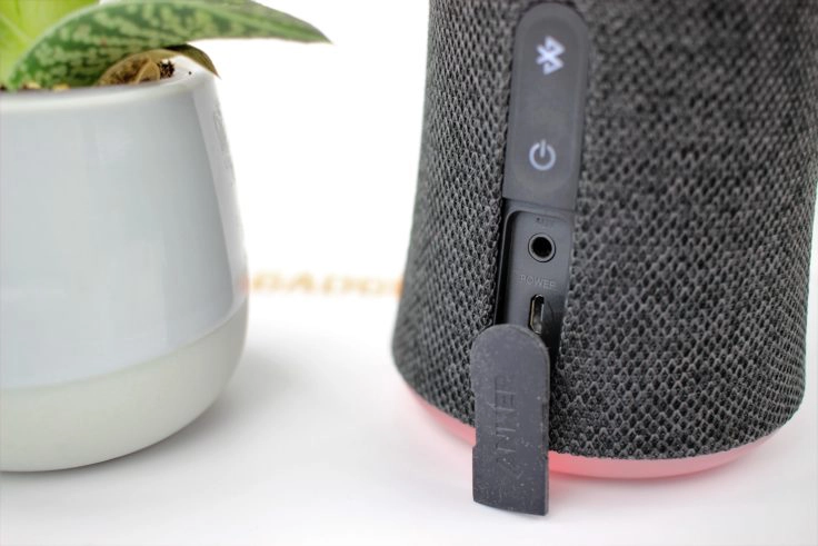 Anker Soundcore Flare Anschlüsse