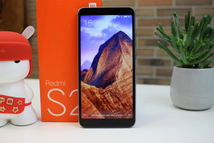 Xiaomi Redmi S2 Smartphone mit Verpackung