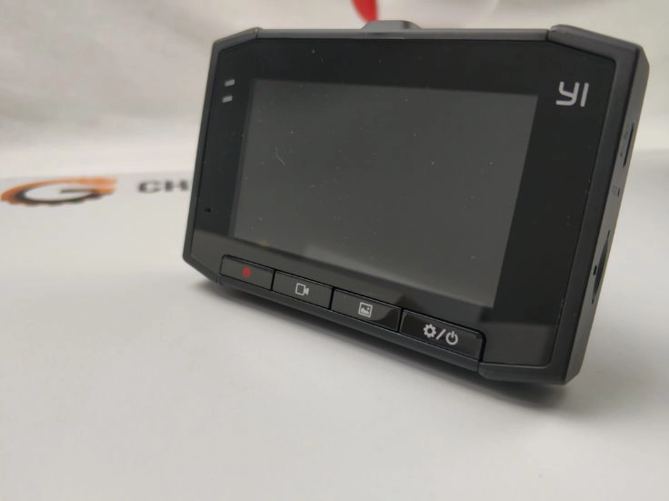 YI Ultra Dashcam Display