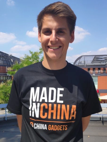 Thorben mit Made in China T-Shirt