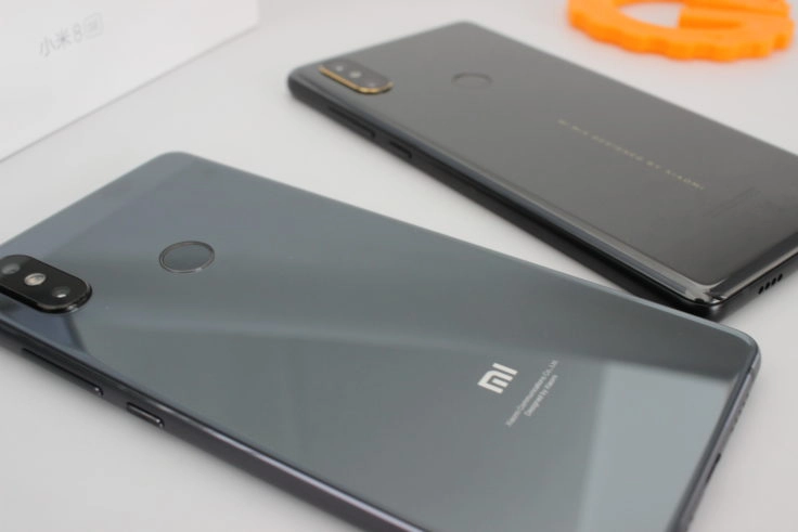 Xiaomi Mi 8 SE Rückseite Mix 2S