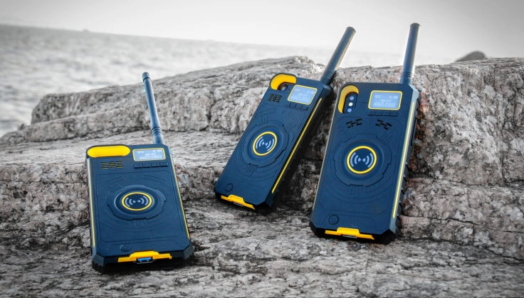 DT NO.1 Walkie Talkie iPhone Case (2)