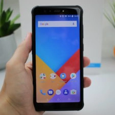 Vernee V2 Pro Smartphone in Hand