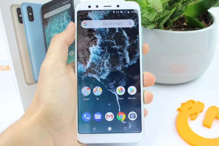 Xiaomi Mi A2 Smartphone in Hand