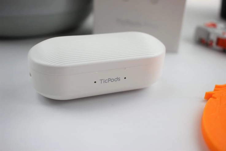 Mobvoi TicPods Free Ladebox