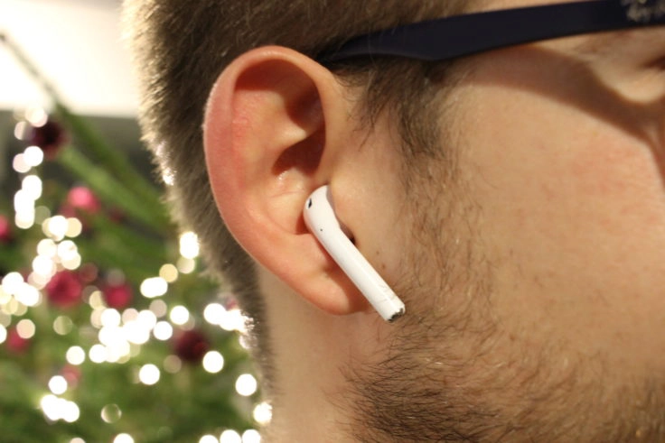 TWS i10 AirPod Klon Tragekomfort