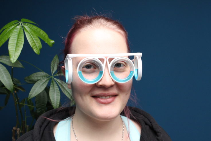 Brille gegen Reiseübelkeit Frontansicht