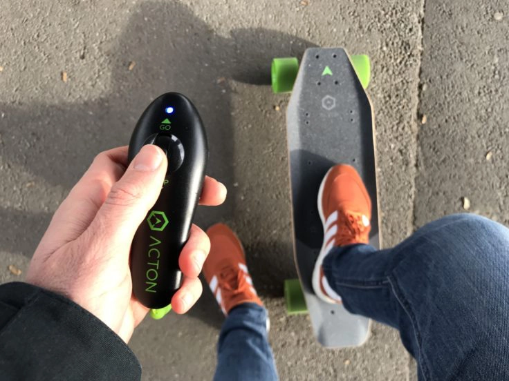 ACTON X1 E-Skateboard mit Fernbedienung