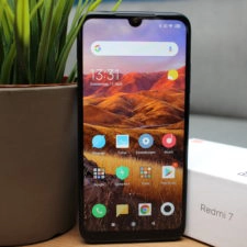 Redmi 7 Smartphone Display