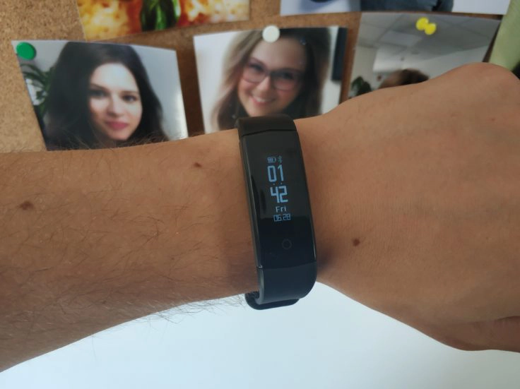 Lenovo HX06H Fitnesstracker Design Tragekomfort