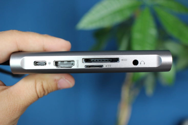 Omars USB C 10in1 Multiport Hub HDMI Kopfhörer etc Anschlüsse Omars USB C 10in1 Multiport Hub HDMI Kopfhörer etc Anschlüsse