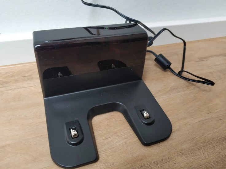 Trifo Ironpie M6 Saugroboter Ladestation Kabel