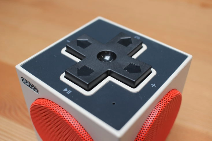 8Bitdo Retro Cube Speaker Tasten