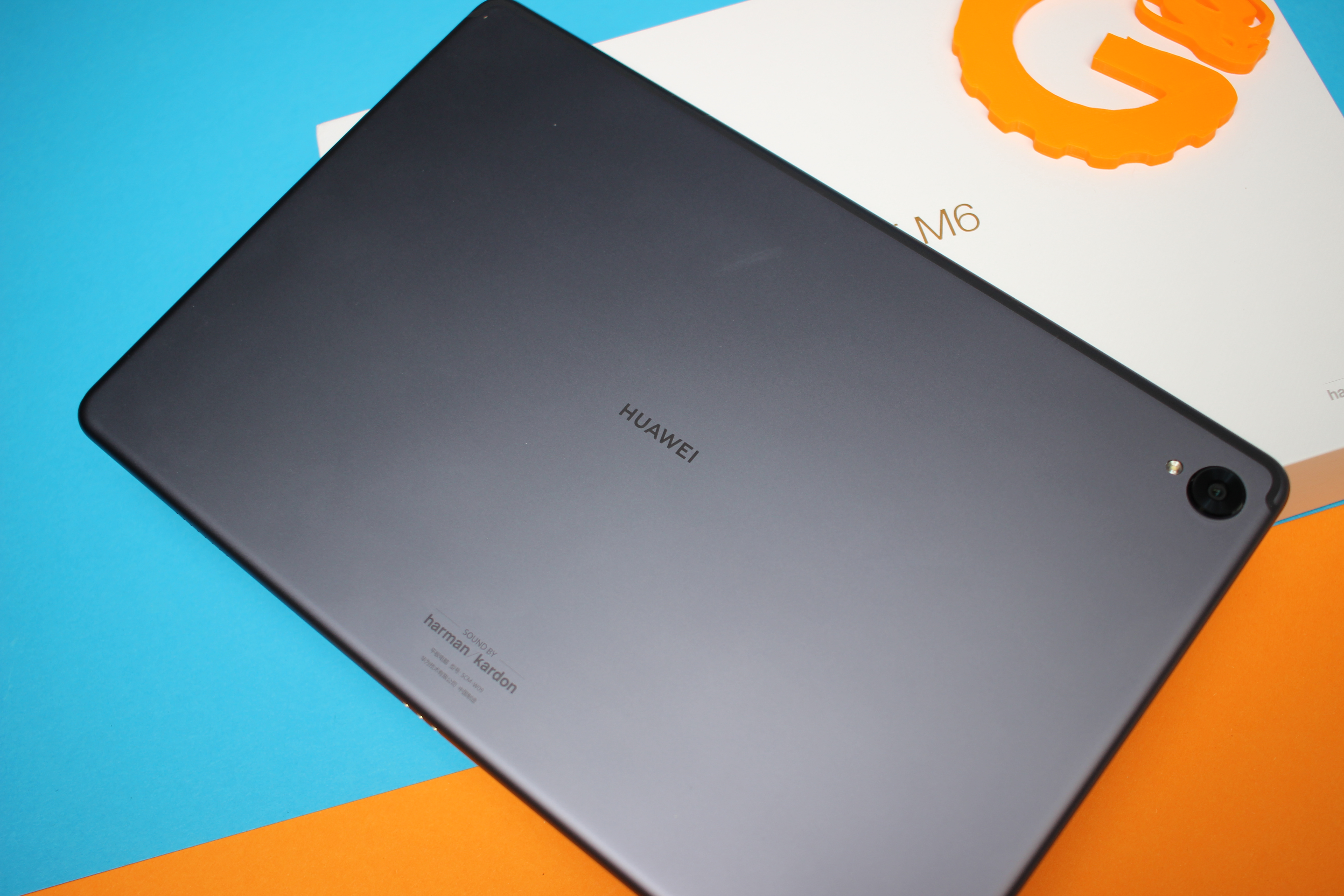 Huawei MediaPad M6 10.8 mit Google Play Store für 329€