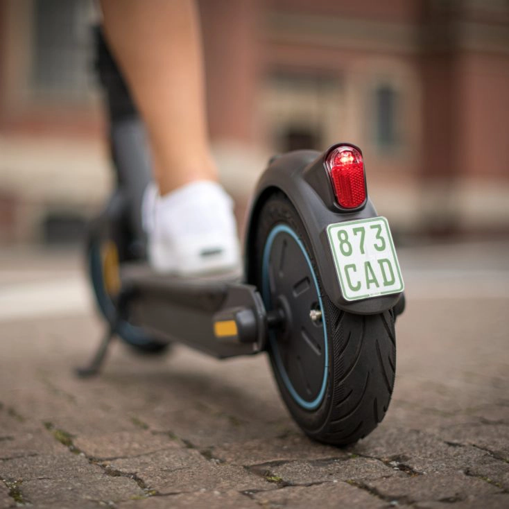 Ninebot KickScooter MAX G30D Versicherungsplakette