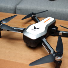 ZLRC Beast Drohne ausgeklappt