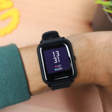 Huami Amazfit Bip Lite Smartwatch am Arm