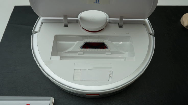 Roborock S5 Max Saugroboter IFA Klappe