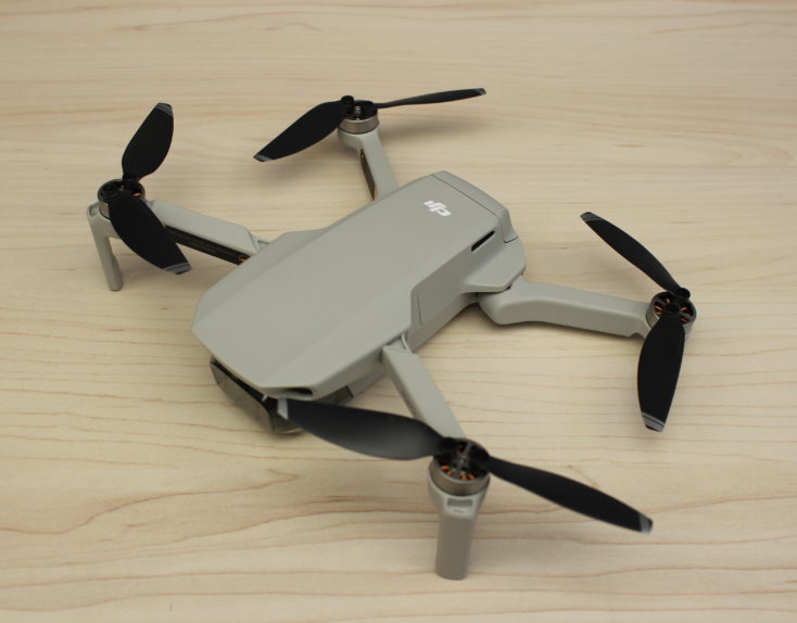 DJI Mavic Mini ausgeklappt 1